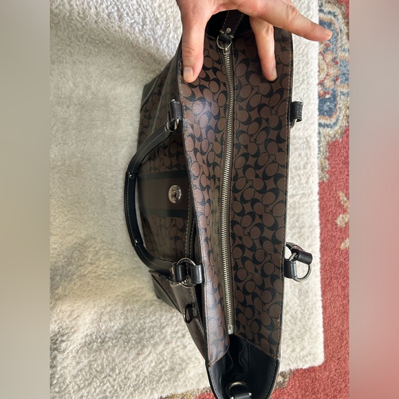 Vintage Coach leather zip tote - Picture 4 of 9